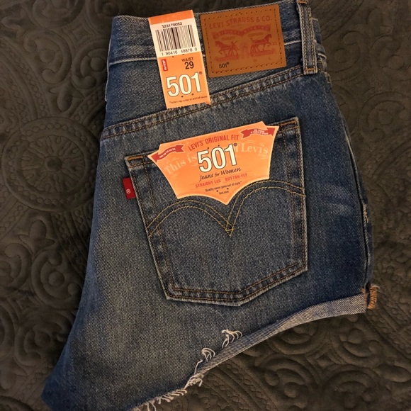 LEVI’S - Picture 6 of 8